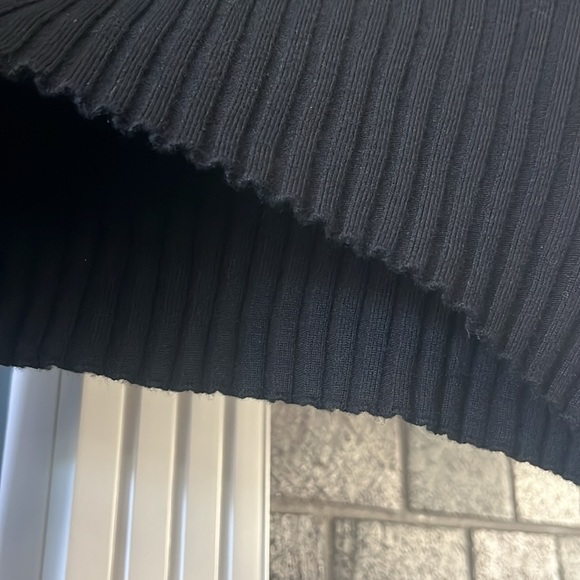 Wolford Super Crop Bolero Turtle Neck Sweater-Wool Blend - Picture 9 of 16